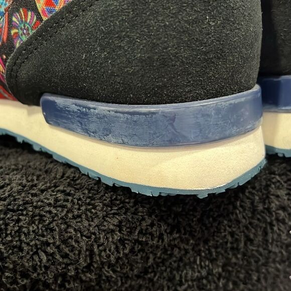 🔥 INKKAS Jogger Zocalo Suede Leather Designer Sneakers  -RARE- Women Sz 9 - EUC - Picture 15 of 15